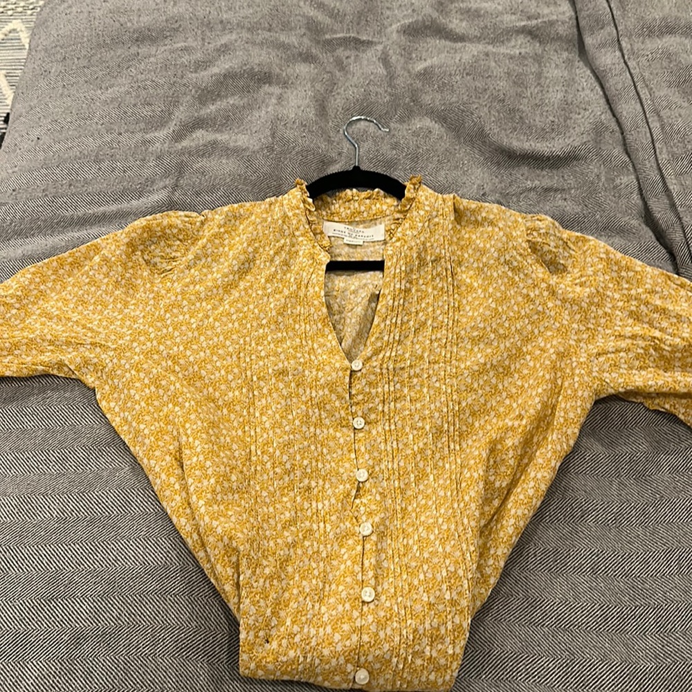 Birds of Paradise Blouse in yellow and white flowers